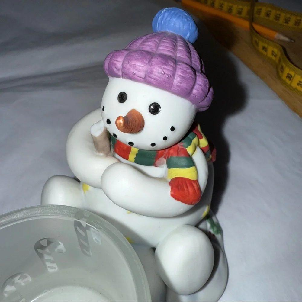 PartyLite Snowman Candle Holder with Red and Green Accents - Picture 11 of 12